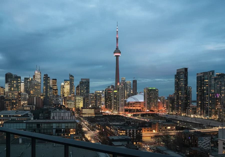 Toronto Ontario skyline